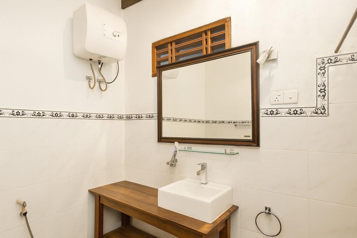 Bentota Luxe Colonial Room5