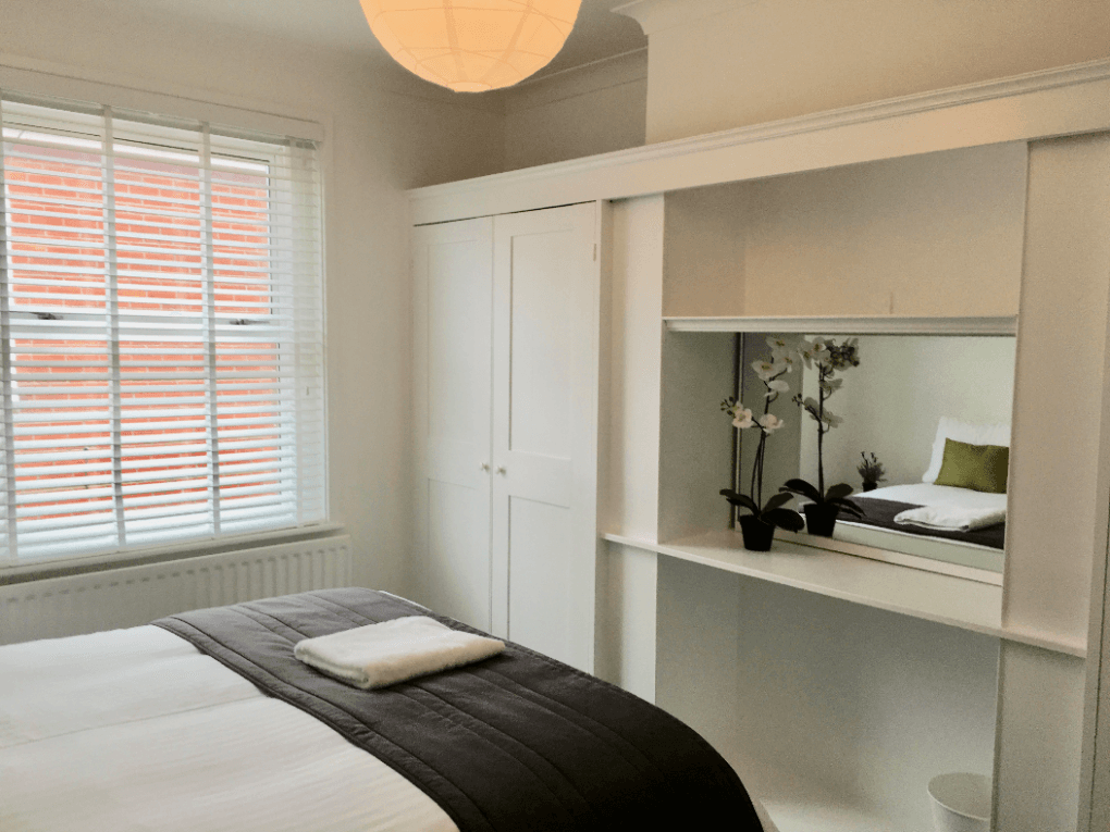 Large, Bright Character Apt with Balcony/Terrace2