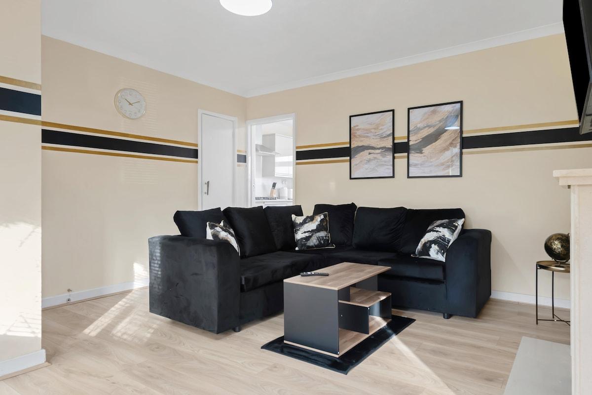 Contractors|Home from Home | 28% Off Monthly Stays2