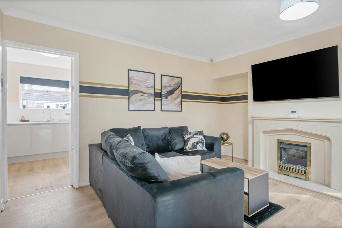 Contractors|Home from Home | 28% Off Monthly Stays4