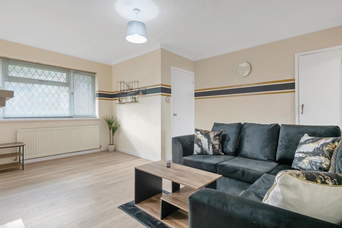 Contractors|Home from Home | 28% Off Monthly Stays5