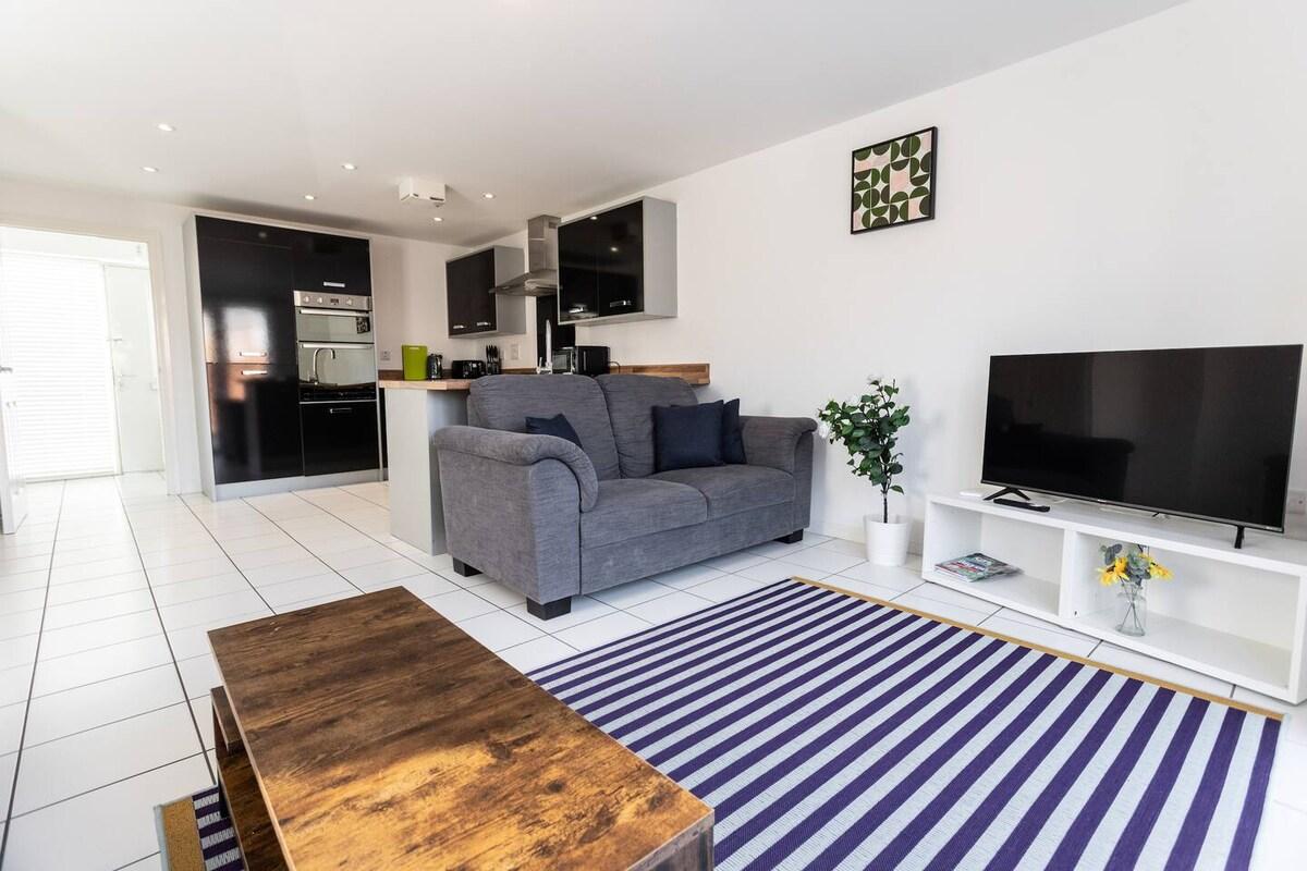 4 Bedroom Townhouse - Sleeps up to 7 Contractors2