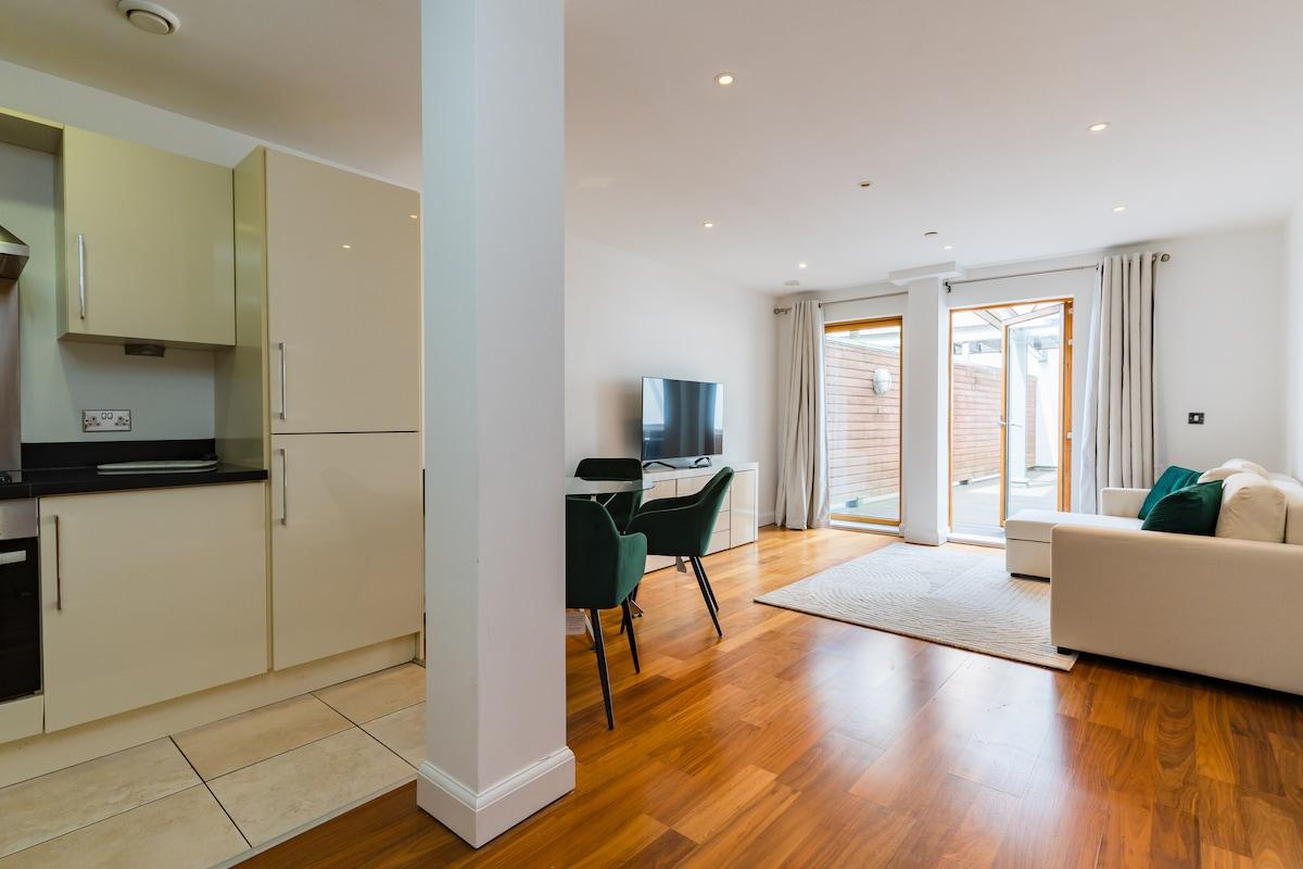 In the middle of the city centre3