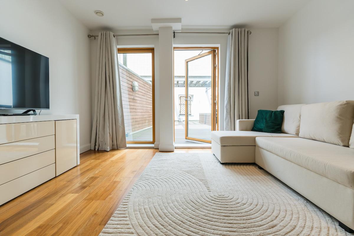 In the middle of the city centre5