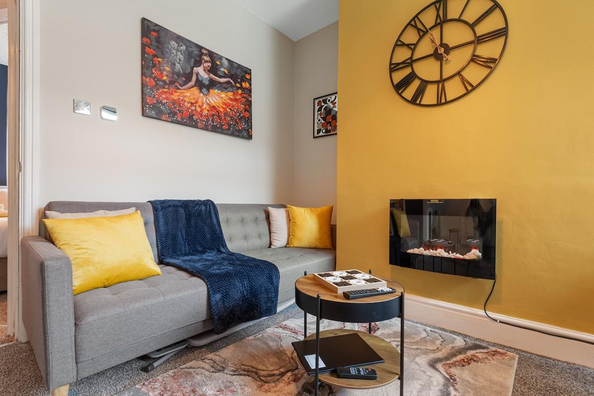 3BR House - Free Wi-fi & On Street Parking5