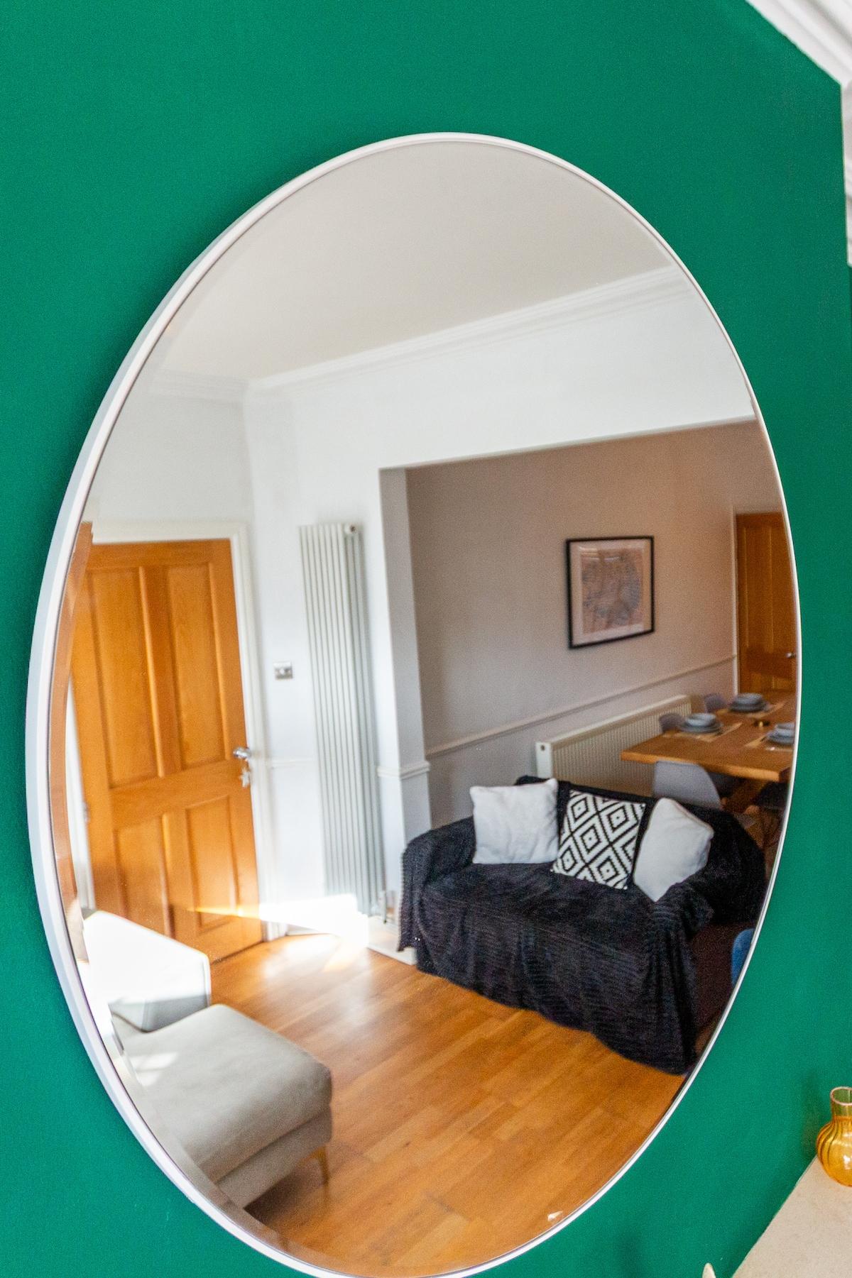 Charming Getaway: 3BR Home in the Heart of Chester5