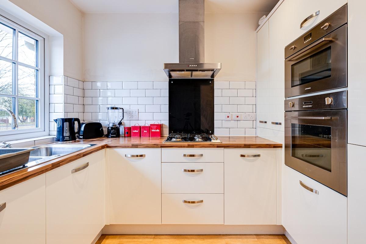 Cosy 2 Bedroom Home in Wigan3