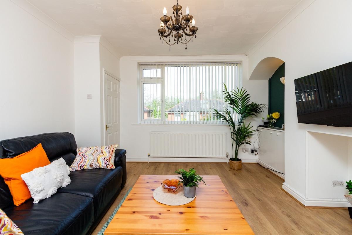 Stylish Comfort: 2BR Home in the heart of Wigan4