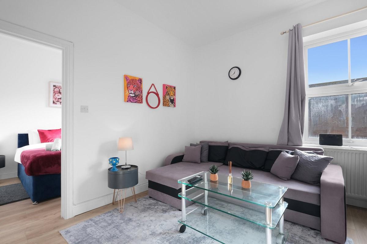 Modern 2BR Apt. Near Windsor Castle –Dedworth Road4