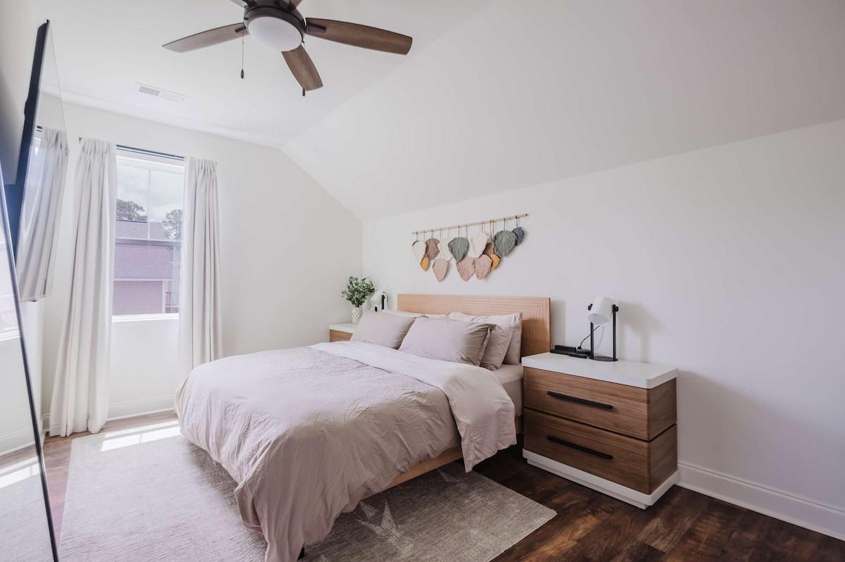 Walk2OldTown! Modern Lux Private Carriage House3