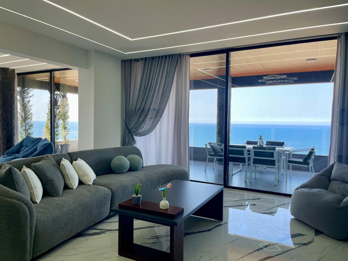 Luxury Coastal Stay with Stunning Ocean Views