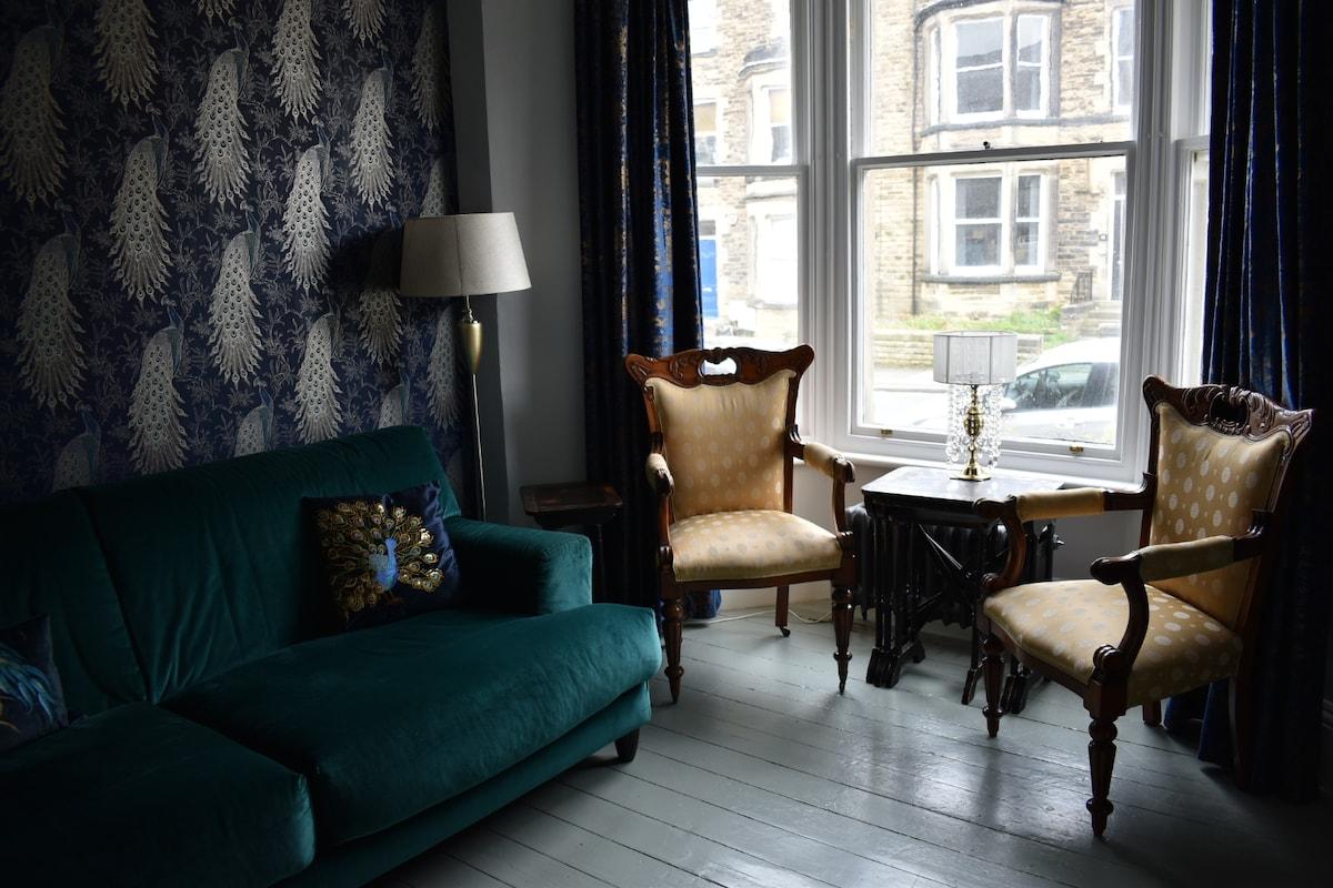 The Carlton, 4-bed Victorian Townhouse + Parking4