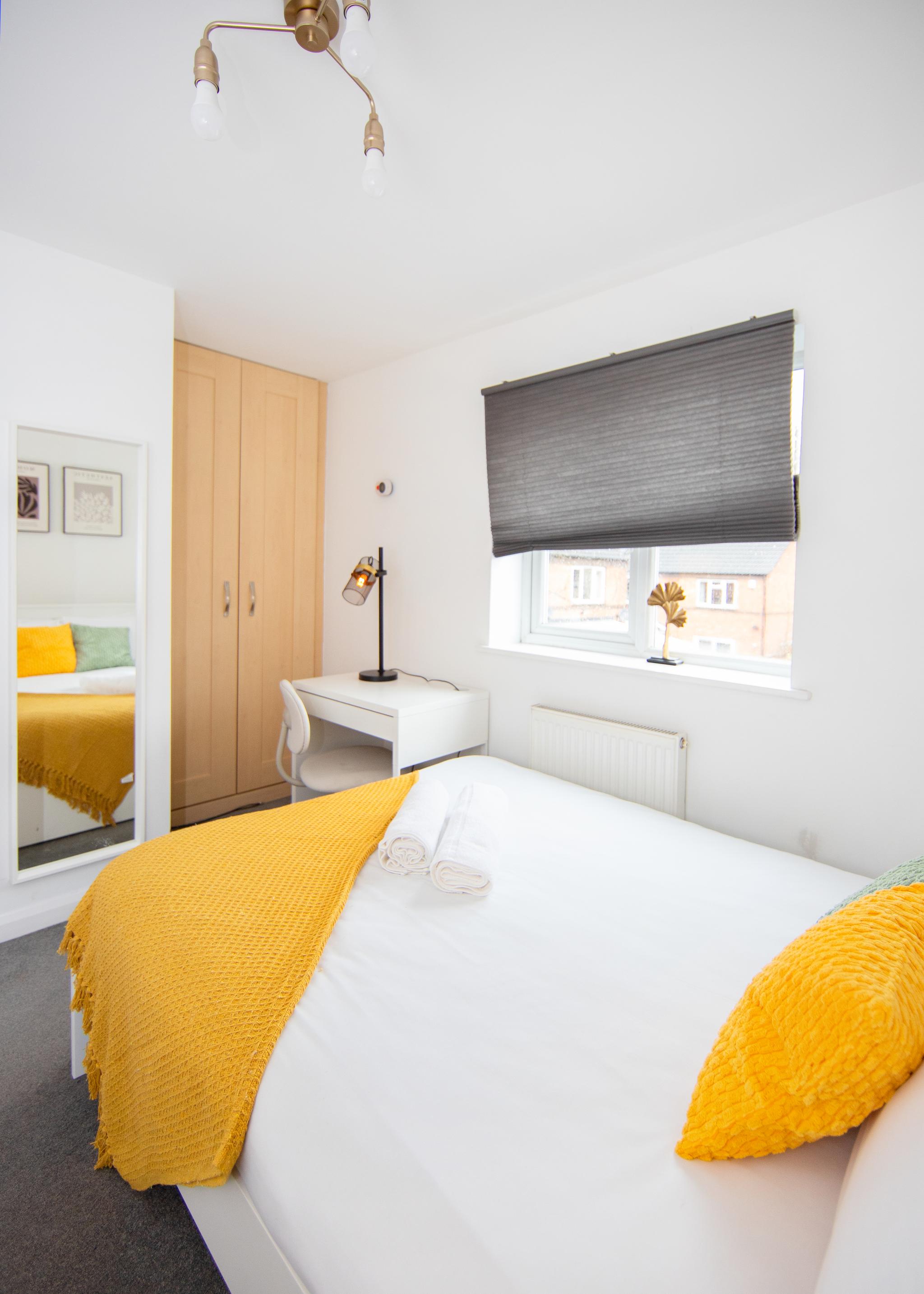 Stylish Town House - Located close to Derby centre6