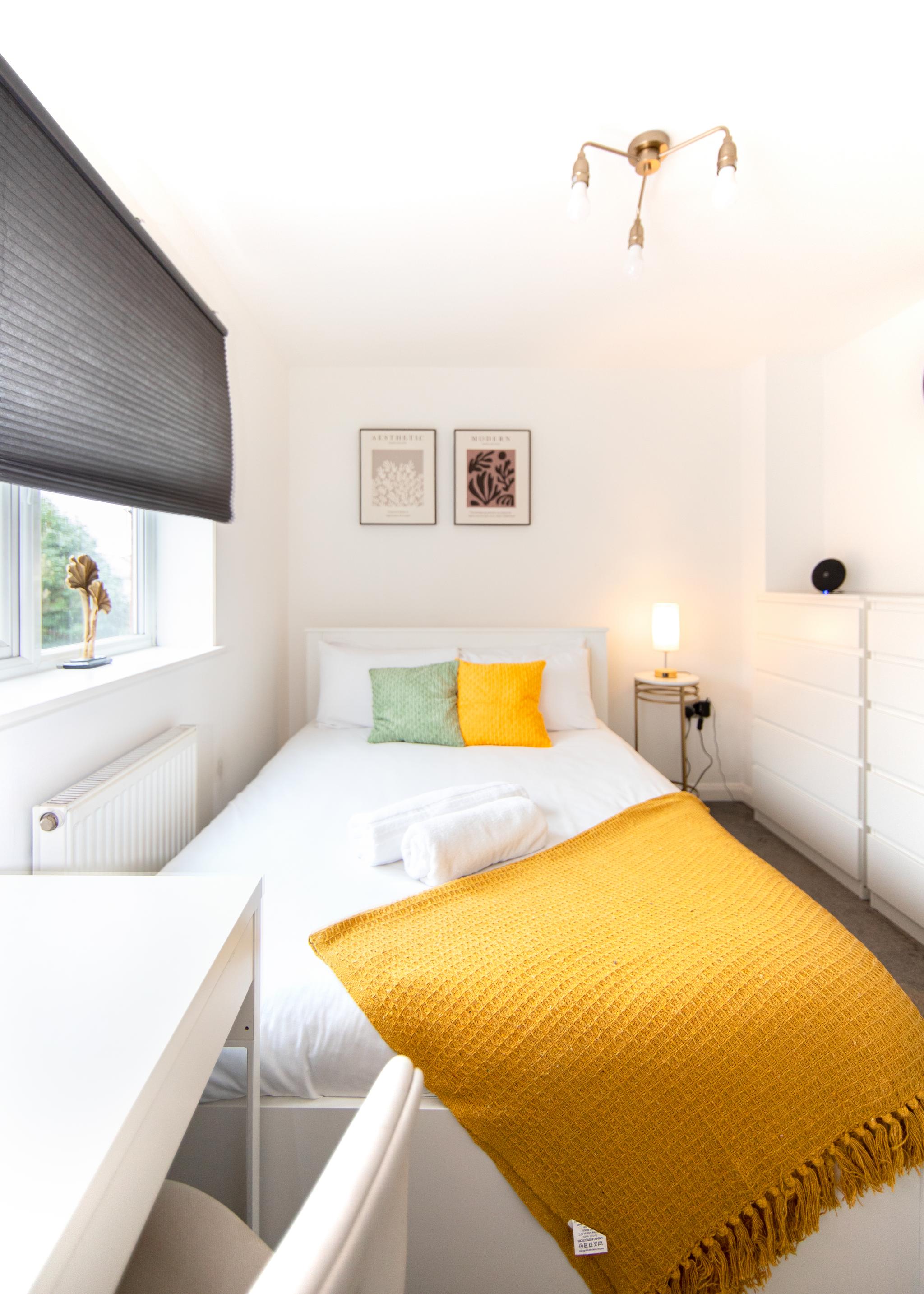 Stylish Town House - Located close to Derby centre4