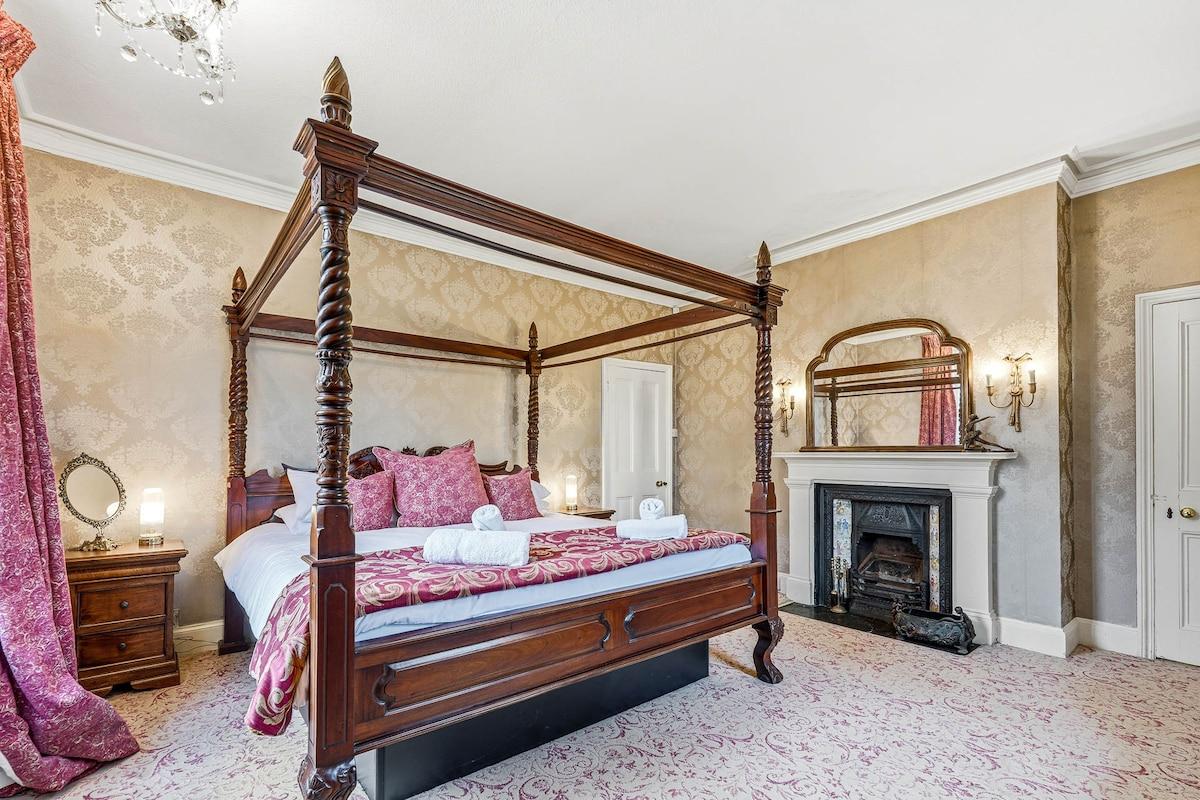 Marsham Lodge | 7-Bed with Cinema & Snooker5