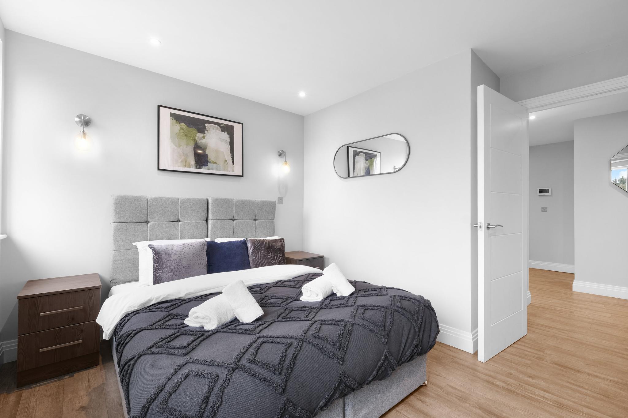 The Isleworth 2BR 2BA with Gated Parking Balcony5