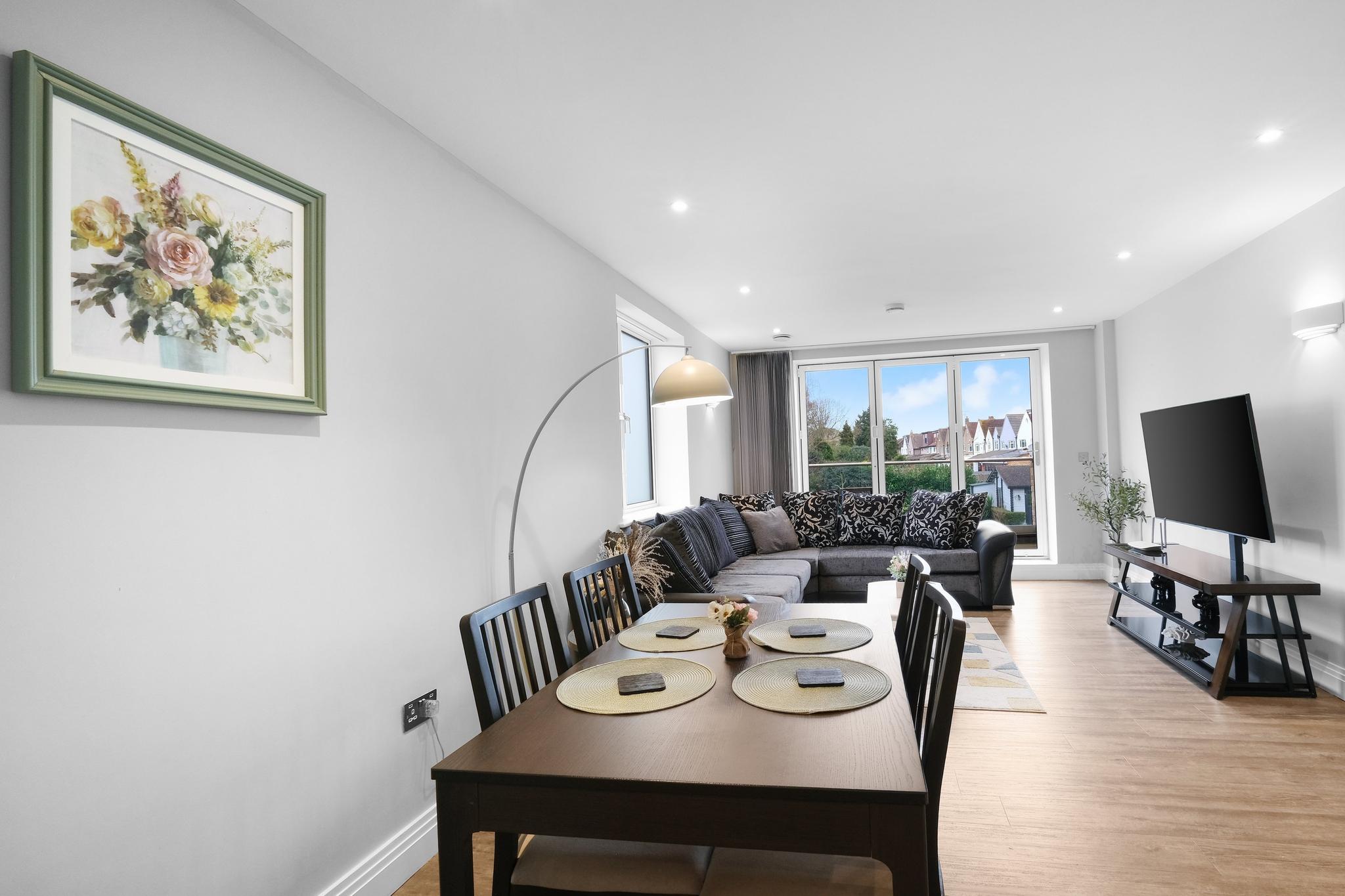 The Isleworth 2BR 2BA with Gated Parking Balcony4