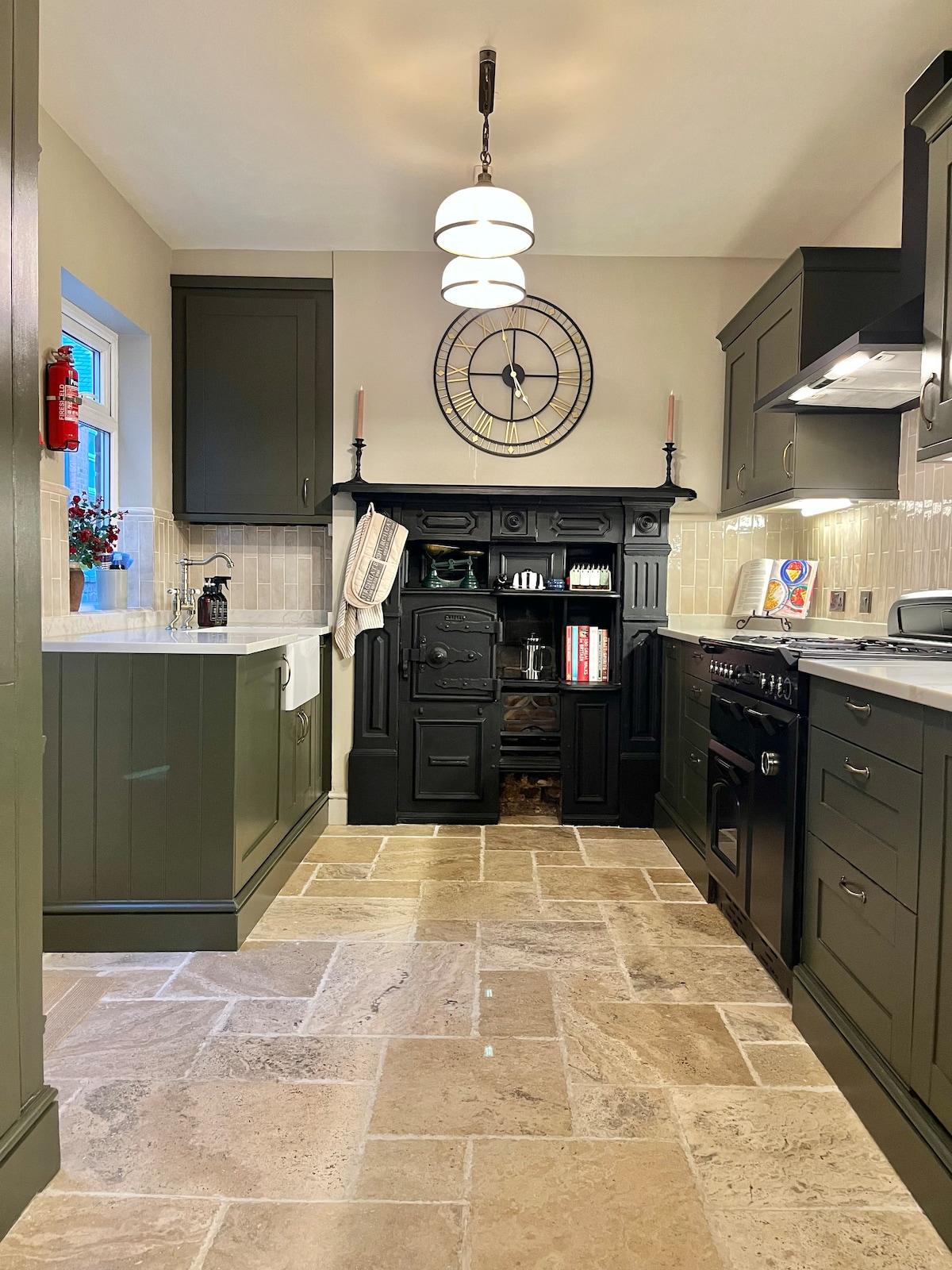 Chester Gem: Charming 3BR Home with Garden5