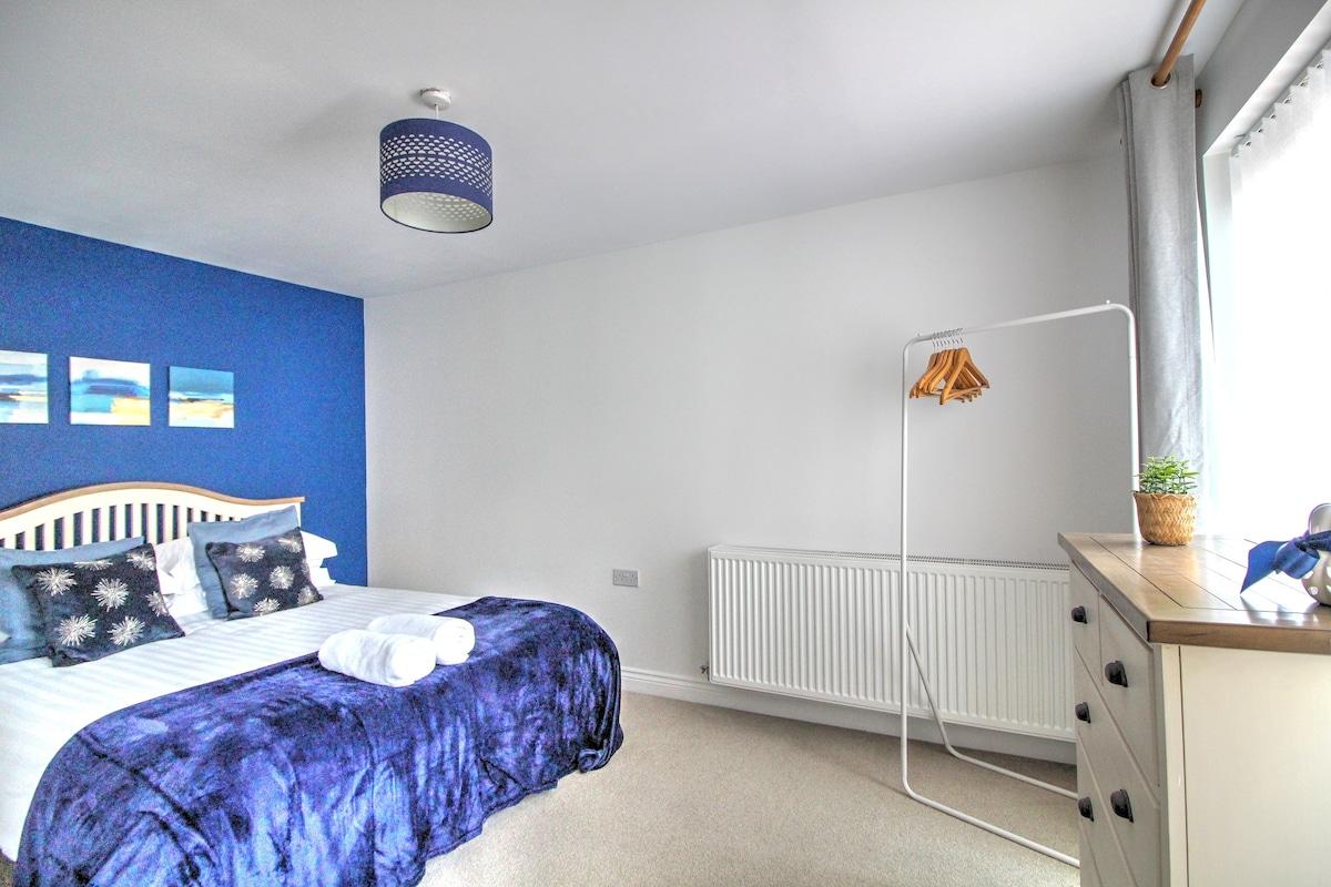 Newcastle Stay For Workers & Family |Free Parking3