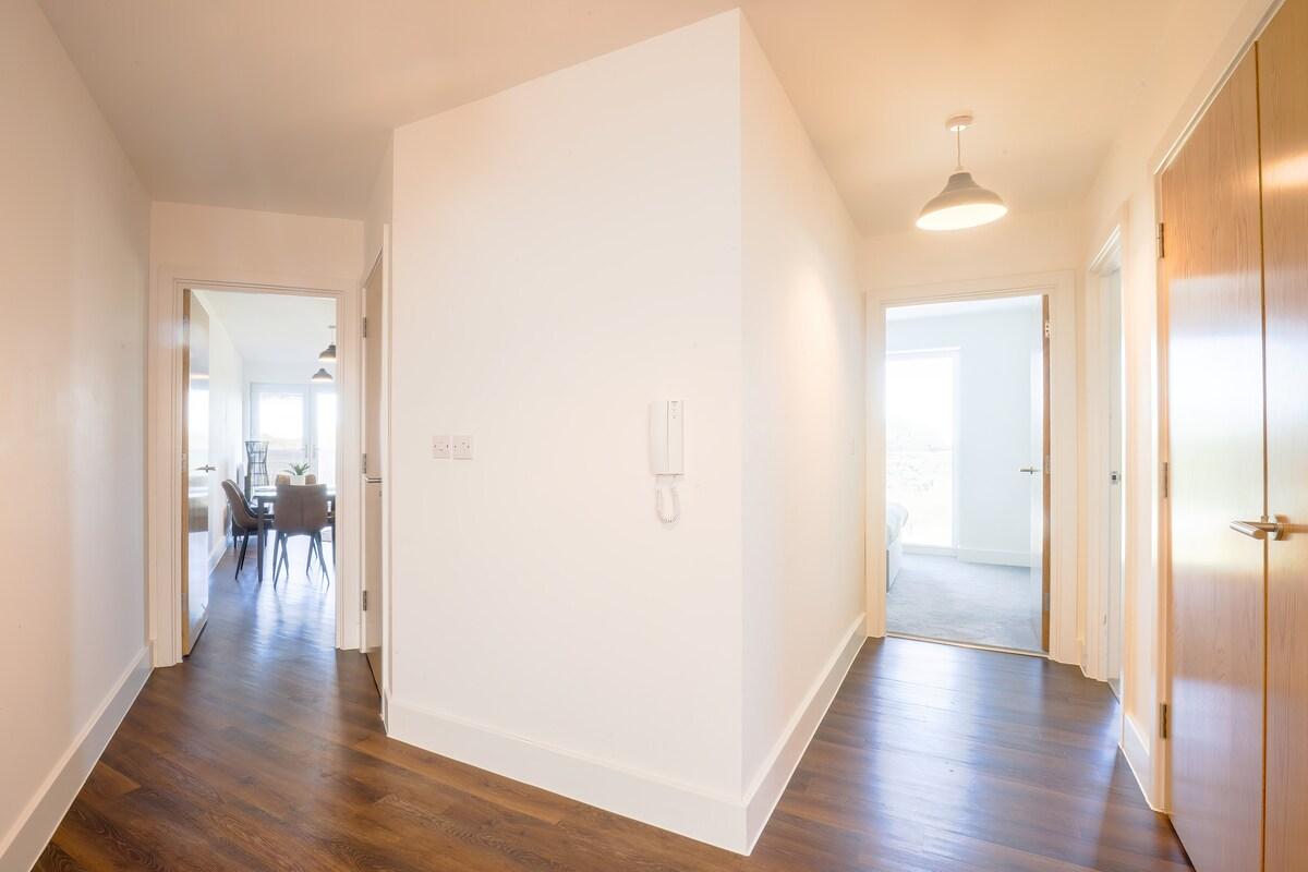 2 bed, Modern apartment close to Bicester Village6