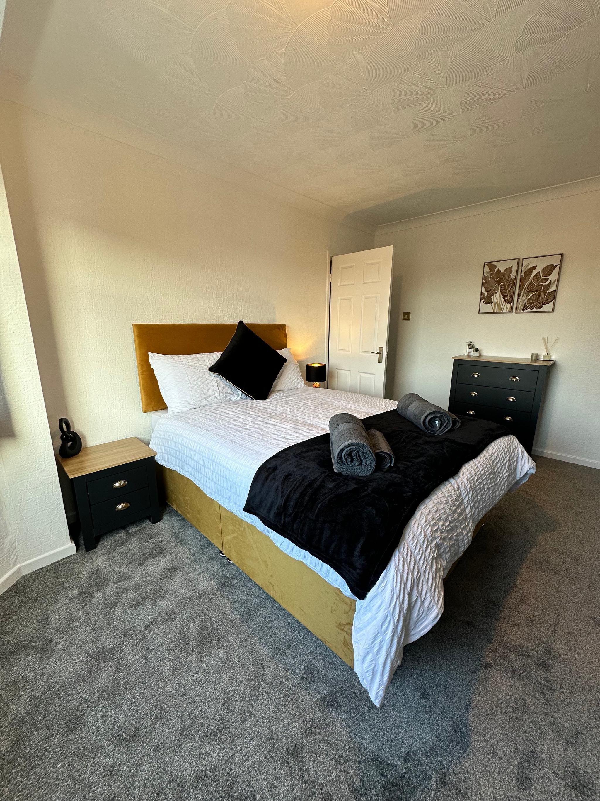Spacious 3 Bedroom House in Hessle4