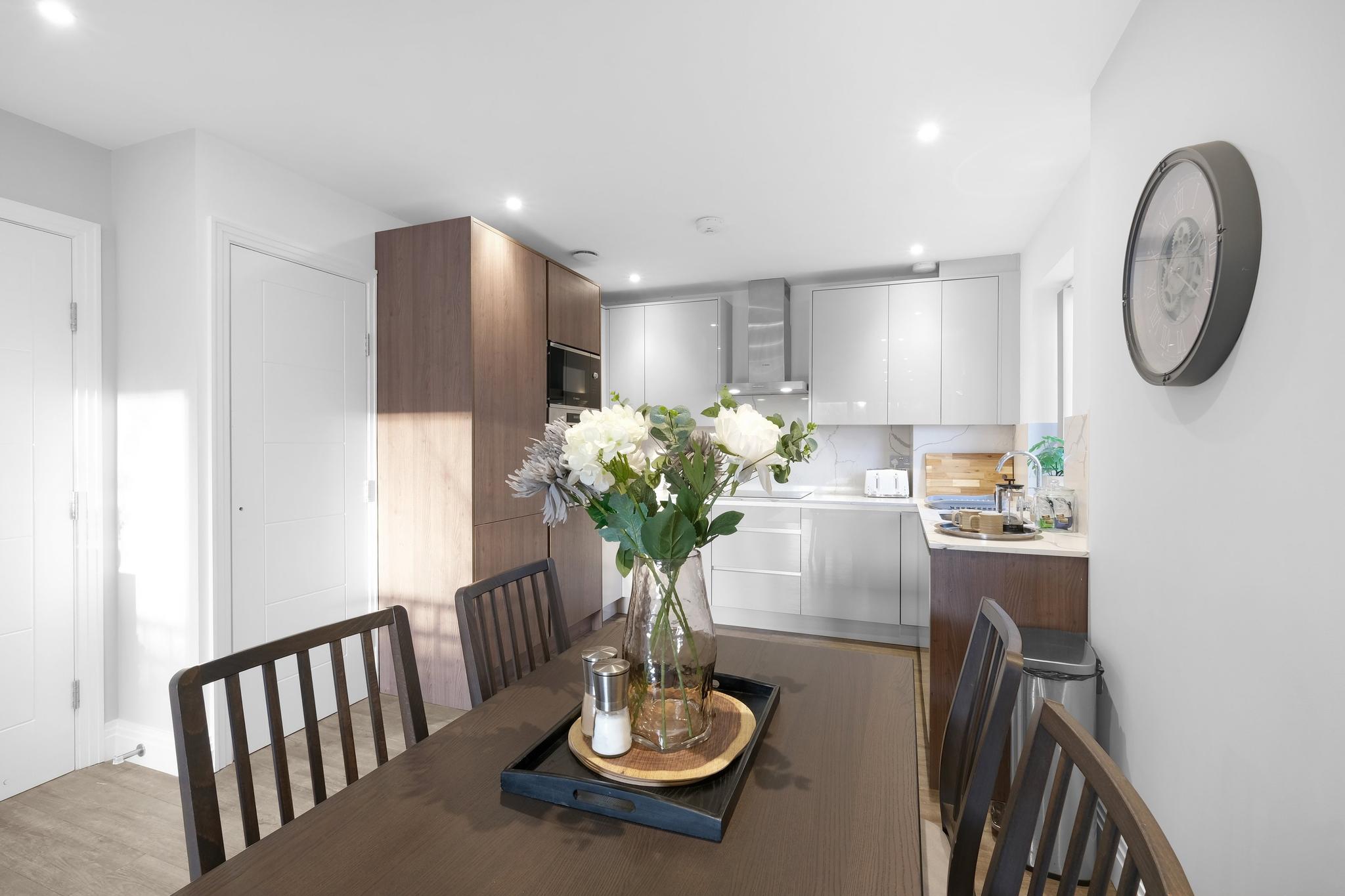 Isleworth Garden Retreat | 2BR 2BA + Gated Parking5