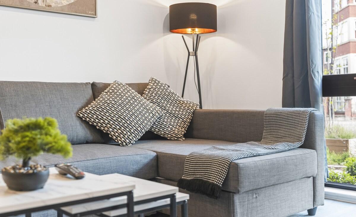 Stylish City Centre Flat Gym Access2
