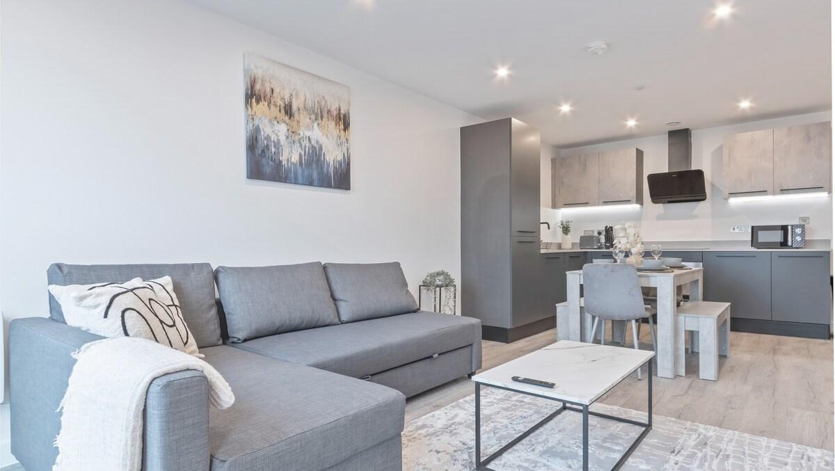 Entire Apartment in York Sleeps 7 With Gym4