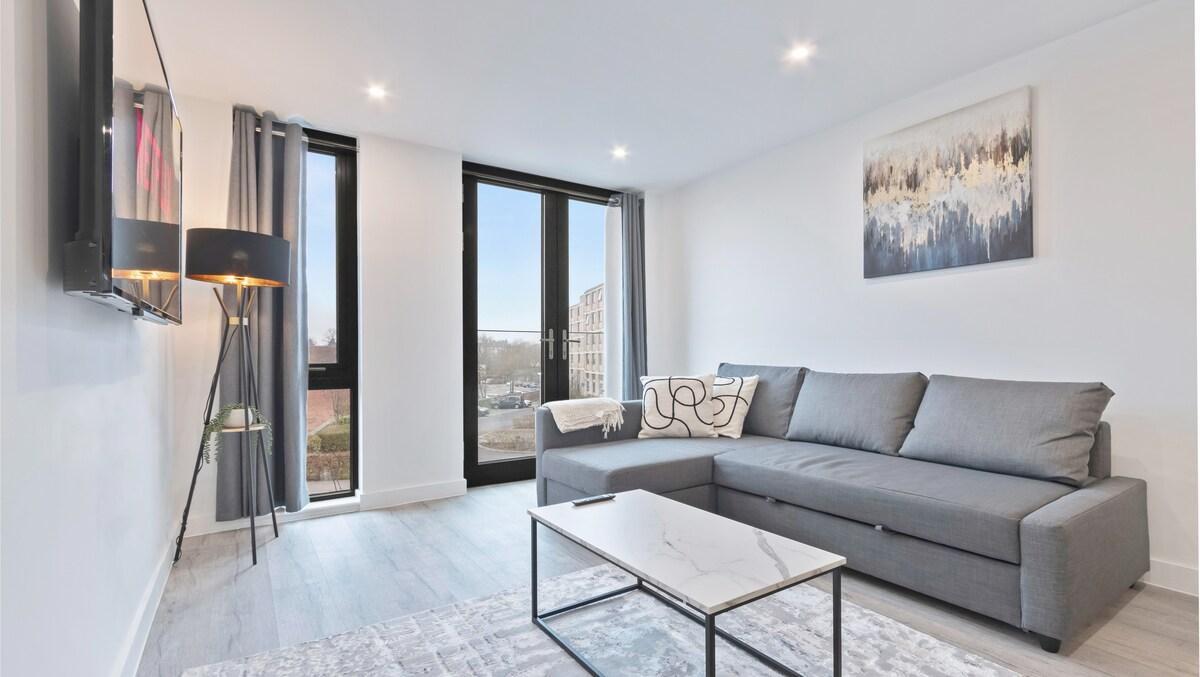Entire Apartment in York Sleeps 7 With Gym6