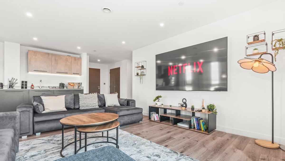 Luxury Penthouse with Hot Tub and Stunning Views6