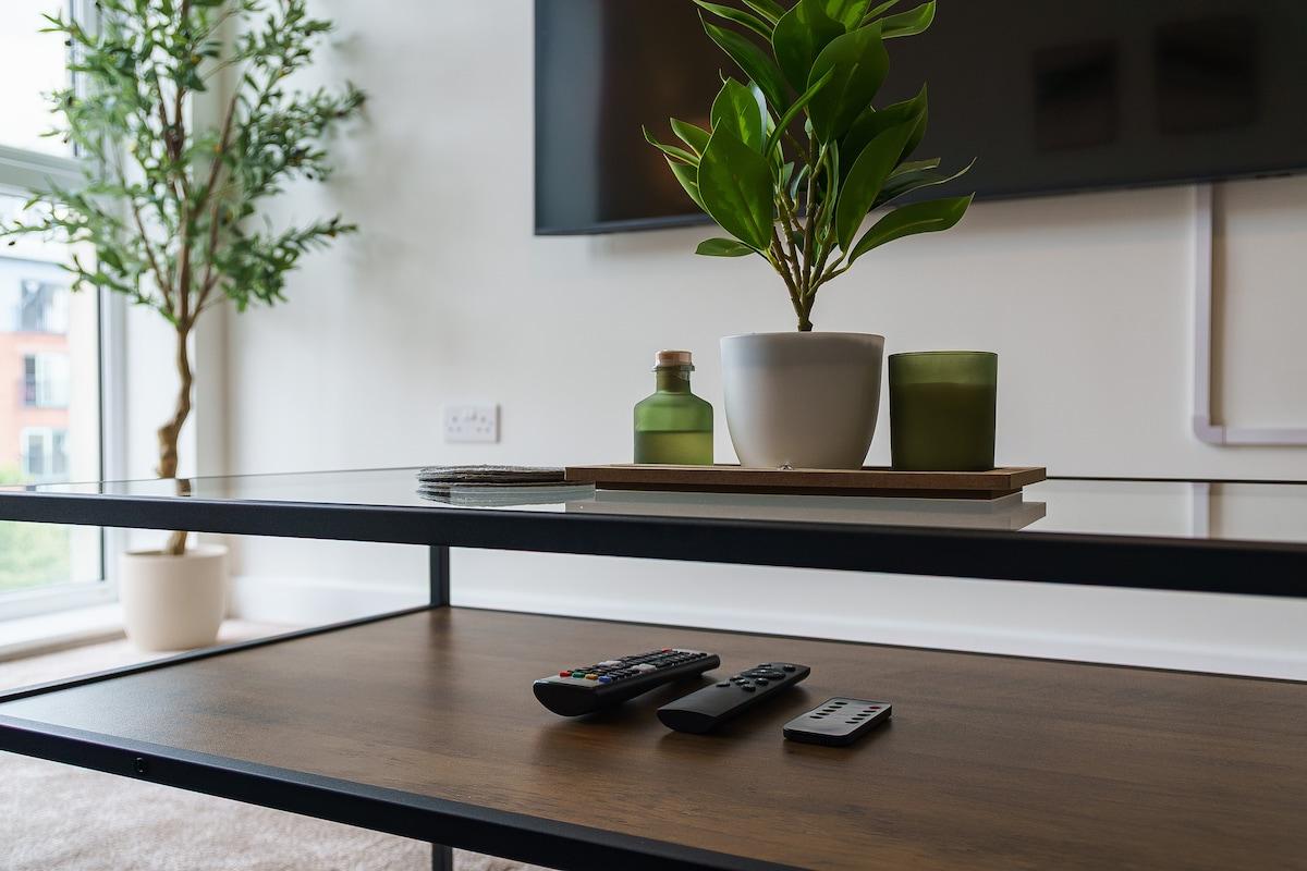 2 BR Apartment Manchester City Centre & Salford4