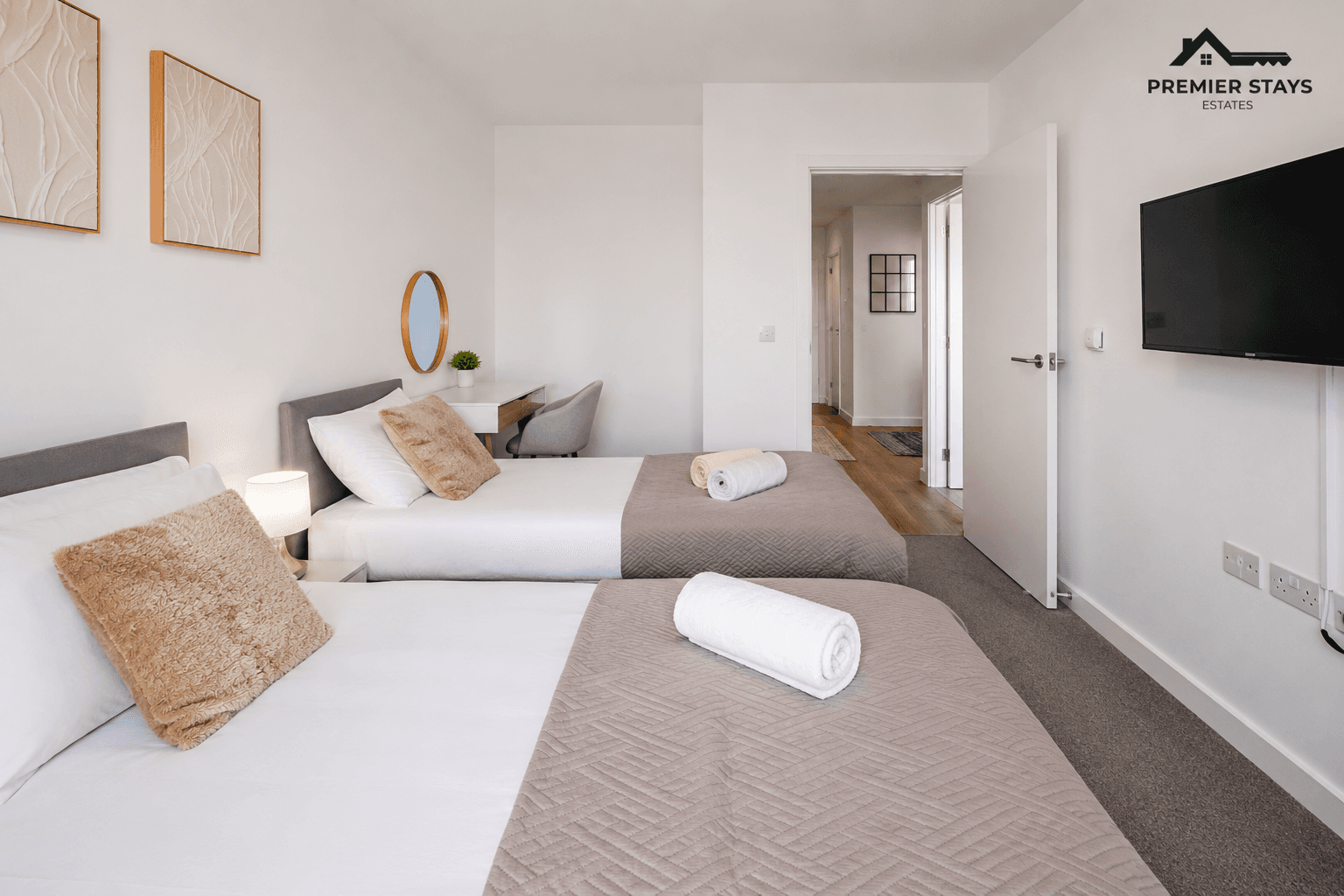 Premier Nestwise Luxury 2-Bed Penthouse Apartment5