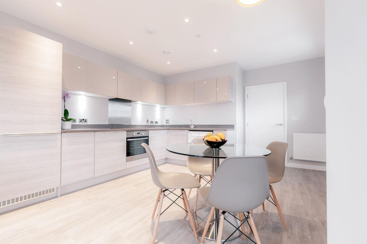 Superb 1-2 Bedroom Serviced Apartments in Croydon2