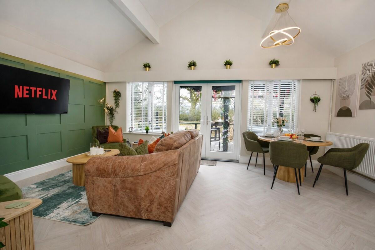 Cherry Tree Lodge- 2 Bedrooms3