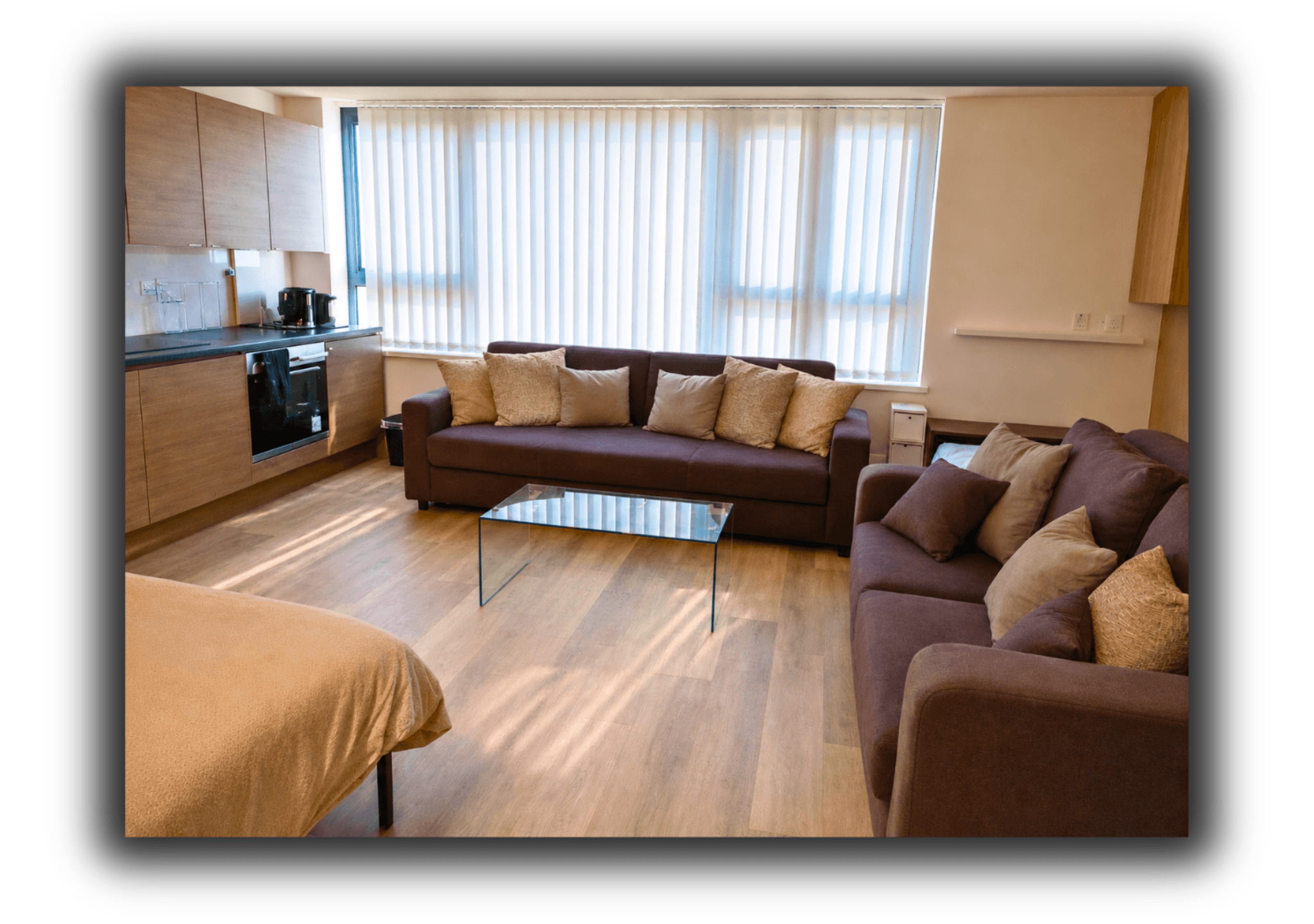 Stylish City Escape near Cavern Quarter, sleeps 43