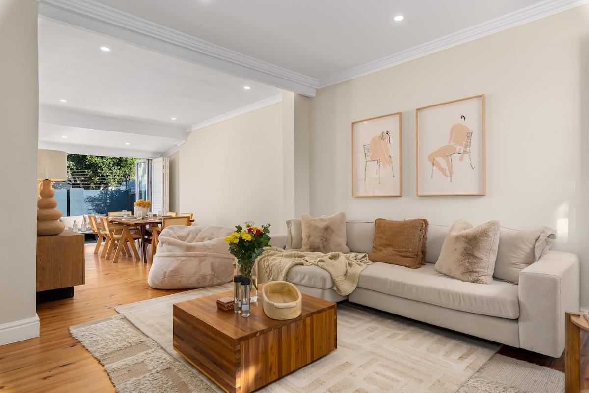 Sea Point Serenity | Airy 3-Bedroom Retreat2