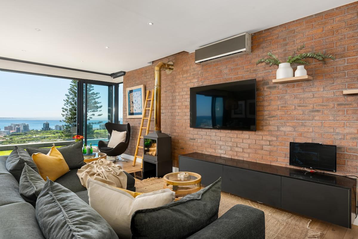Luxury Fireplace Retreat | Heated Pool, Ocean View2