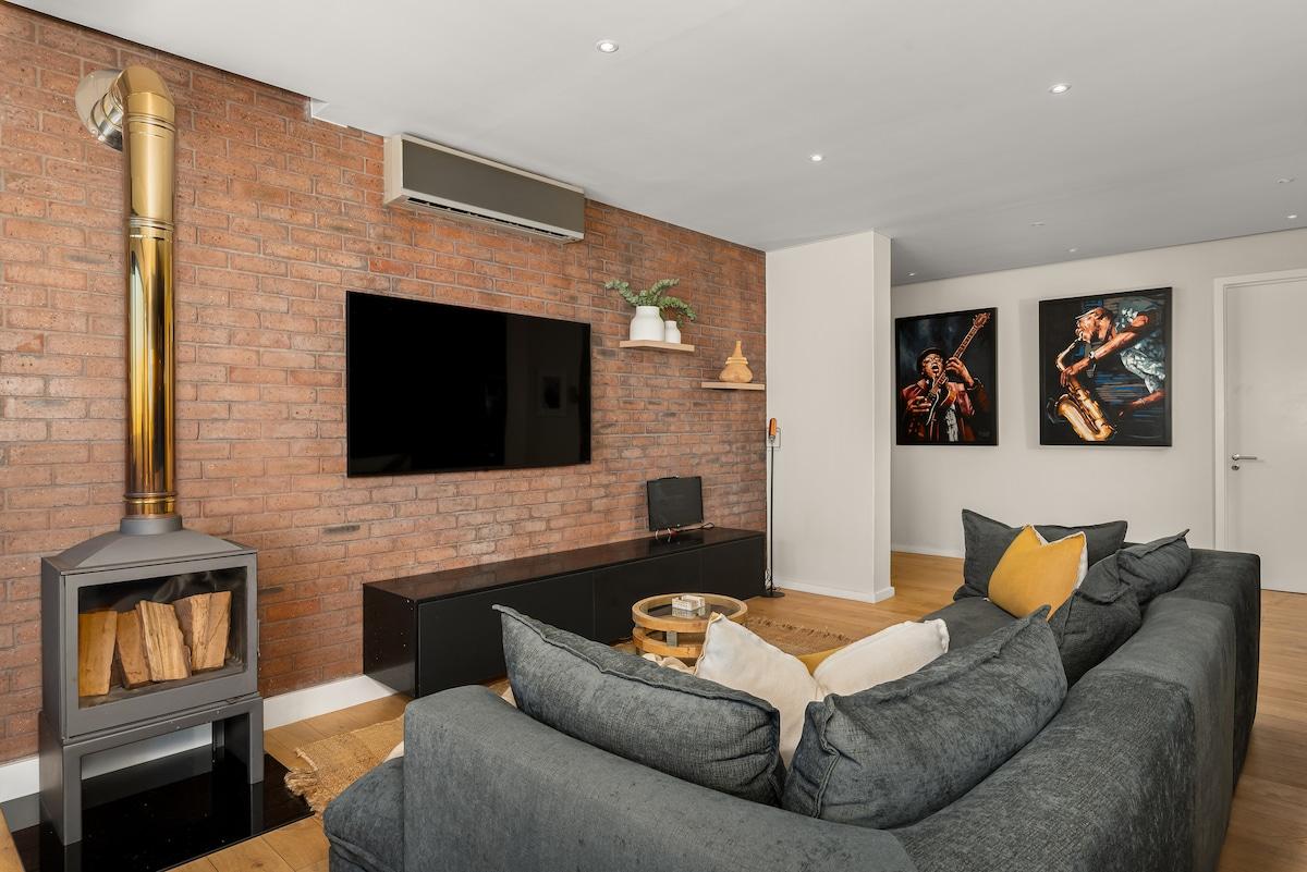 Luxury Fireplace Retreat | Heated Pool, Ocean View3