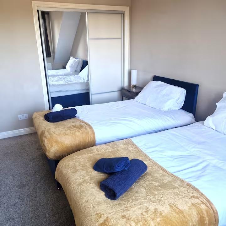 4BR House By Comfy Nest Northampton With Parking6