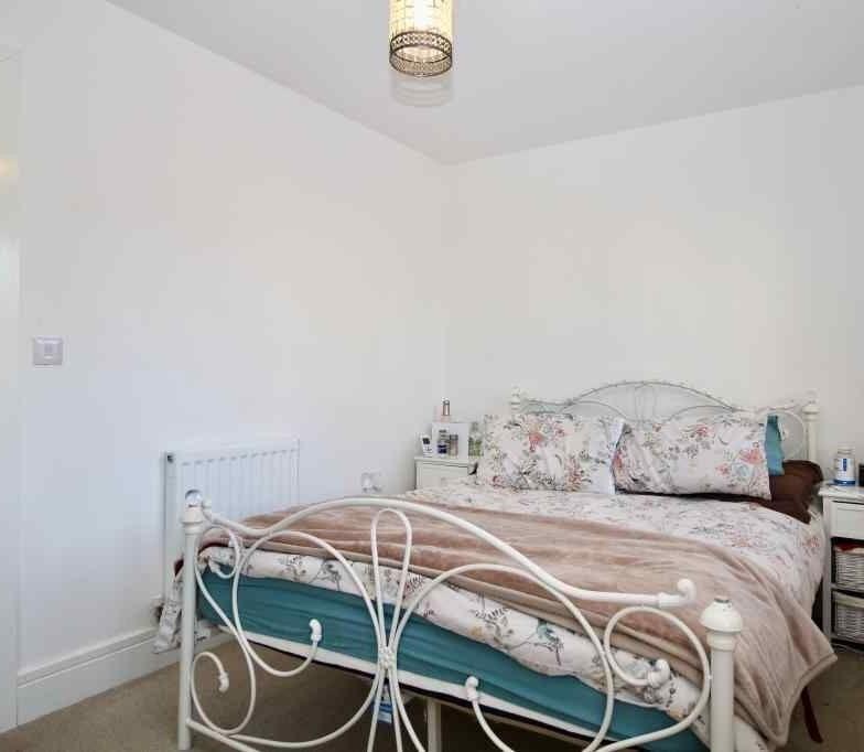 2BR By Comfy Nest Short Term Rental Corby|Parking4