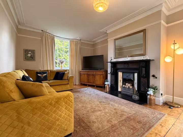 Luxury Grand Victorian· Hot Tub · Stunning Garden3