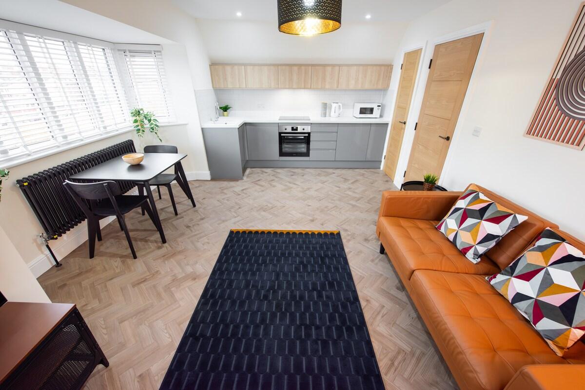 Harwich Apt: Gig-Speed WiFi & Parking6