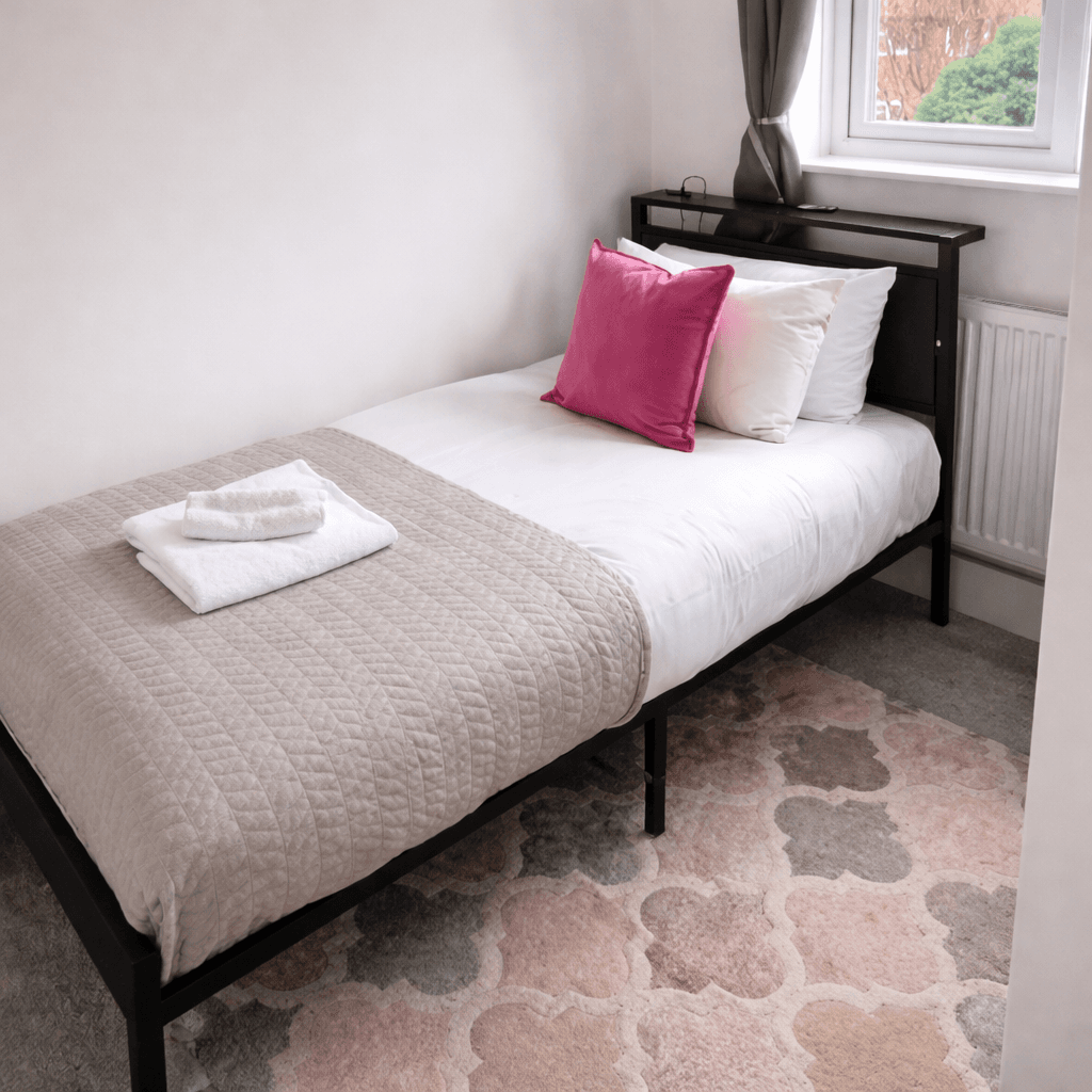Comfy 3 BD NR Wimbledon with drive and garden4