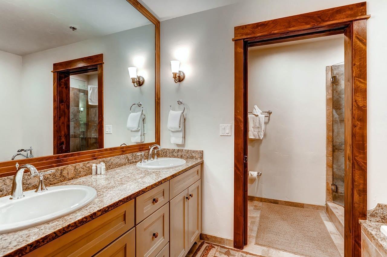 Two Bedroom Condo in Bluesky2