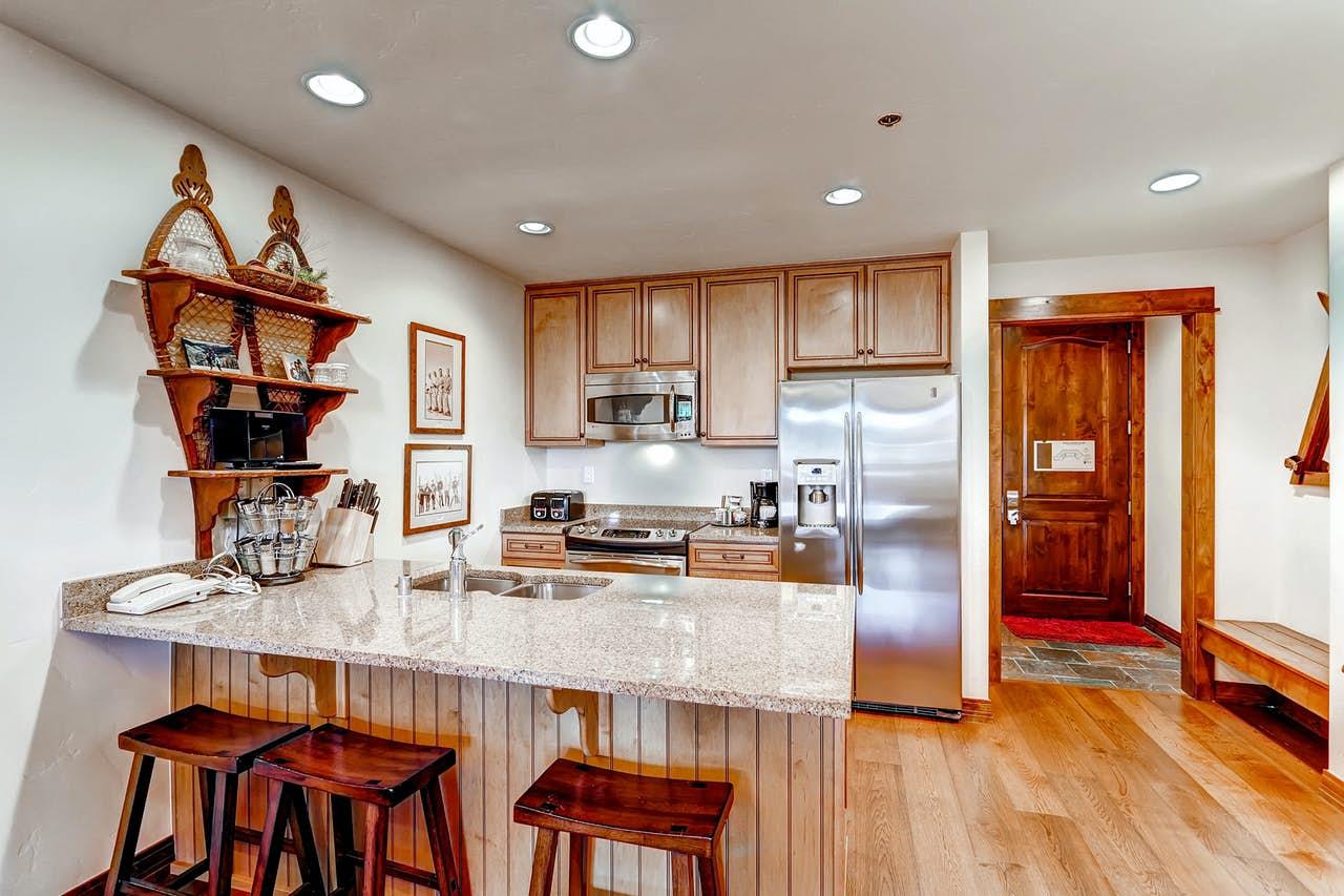 Two Bedroom Condo in Bluesky6