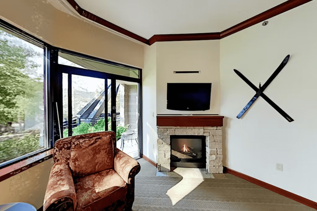 One Bedroom Condo in Everline Resort and Spa3