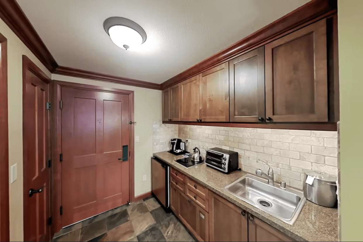 Two Bedroom Condo in Everline Resort & Spa4