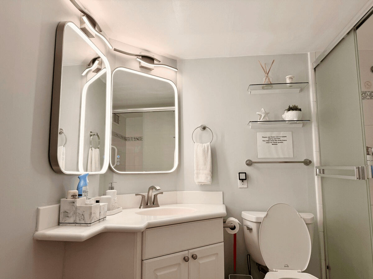 One Bedroom Condo in Ilikai3