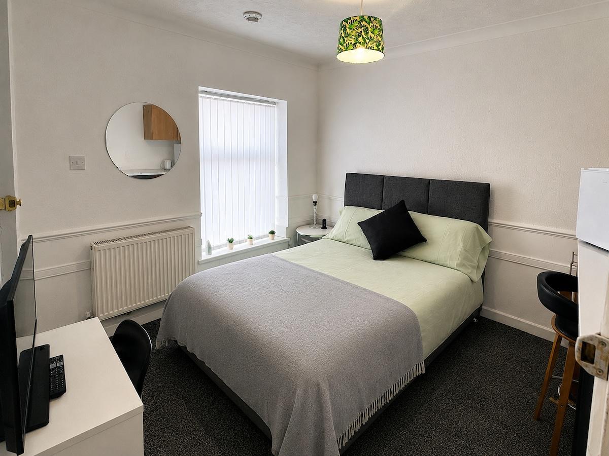 Comfortable Room Minutes From Station3