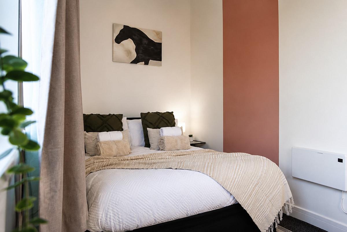 Near Old Trafford & Media City | 2BR Apartment3